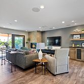 Fresh & Modern 3 BDR Just Blocks From Beach!