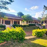 Leokhamphasurt Resort