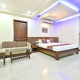 Fabhotel Shakti Palace