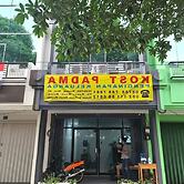 OYO Life 92878 Kost Padma Syariah