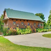 Warm & Cozy Clayton Cabin Near St Lawrence River!
