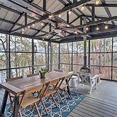 'the Chalet on Sinclair' w/ Private Dock & Kayaks!