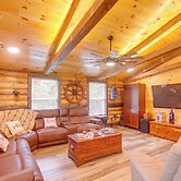 Pet-friendly Chattanooga Cabin w/ Hot Tub & Kayaks