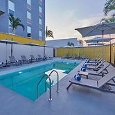 City Express By Marriott Cancun Aeropuerto