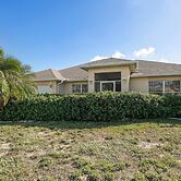 Pet-friendly Home w/ Backyard in Cape Coral!