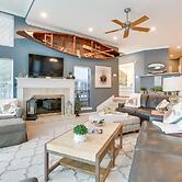 Pottsboro Townhome w/ Deck, Lake Access & More!