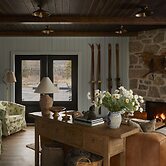 The June Motel, Beaver Valley