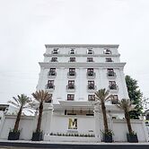 M2 Square by Monday Premium