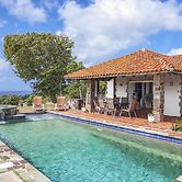 Spanish-style Ocean View Villa Set In Garden - Calypso Court 3 Bedroom