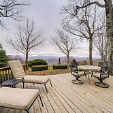 Immaculate Boone Villa w/ Entertainment Lounge!