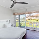 Mouille Point Studio Apartment With Stunning View