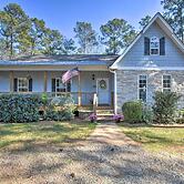 Family-friendly Lake Lanier Escape on 2 + Acres!
