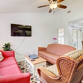 Peaceful Savannah Home - 11 Mi to Beaches!