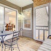 Peaceful Savannah Home - 11 Mi to Beaches!