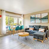 Scandi Boho Seattle Apartment, Walk to Waterfront!