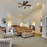 Cozy Portland Studio w/ Electric Fireplace