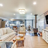Classy Clayton Home w/ Views < 1 Mi to Downtown!