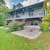 Kingston Home w/ Shared Pool - 23 Mi to Lakepoint!