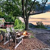 Cloudland Retreat w/ Mountain & Valley Views!