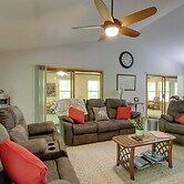 Cozy Blairsville Cabin: 2 Mi to Vogel State Park!