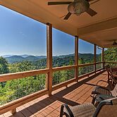 Hiawassee Home w/ Views < 1 Mi to Lake Chatuge