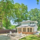 Cheery Cottage w/ Yard < 1 Mile to Marietta Square