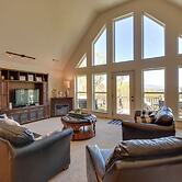 Lakemont Retreat: Game Room, Hot Tub, & Mtn Views!