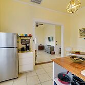 Cozy Thomasville Cottage - Walk to Downtown!