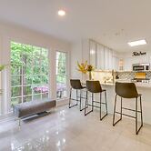 Lilburn Home w/ Deck, 20 Mi to Downtown Atlanta!