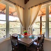 'El Diamante' Mtn-view Casita w/ Private Jacuzzi!