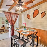 Renovated Tucson Gomez Casita w/ Yard < 7 Mi to DT