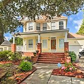 Stately Norfolk Home w/ Fenced Yard: Walk to Beach