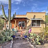 'La Roca' - Tucson Casita w/ Mtn View on 10 Acres!
