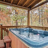 Spacious Home in Helen w/ Porch & Balcony!
