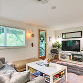 3 Mi to Downtown Portland: Lush Flat w/ Fire Pit