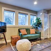 Walkable Portland Studio < 1 Mi to Dtwn!