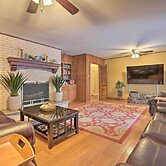 Spacious Memphis Home - Walk to Graceland