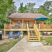Quiet Tignall Getaway Near Lake w/ Boat Dock