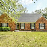 Memphis Vacation Rental - Walk to Graceland!