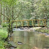Secluded Cross Creek Cabin w/ Deck & Fire Pit!