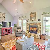 Eclectic Ranger Home w/ Mtn Views + Hot Tub!