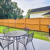 Soothing Savannah Townhome With Patio!