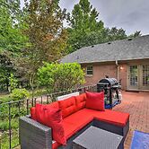 Bright Chesapeake Home Near Shopping & Dining