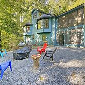 Custom-built Luxury Cabin w/ Tesla Charger!