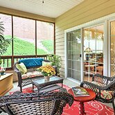 Condo on Kingwood Golf Course ~ 3 Mi to Main St!