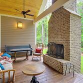 Spacious Midway Cottage w/ Porches, Near Hunting!