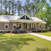 Spacious Midway Cottage w/ Porches, Near Hunting!