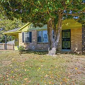 Cozy Memphis Vacation Rental Near Beale Street!