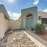 Sunny Tucson Townhome w/ Patio & Mountain Views!