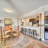 Hampton Condo: By Convention Center & Coliseum!